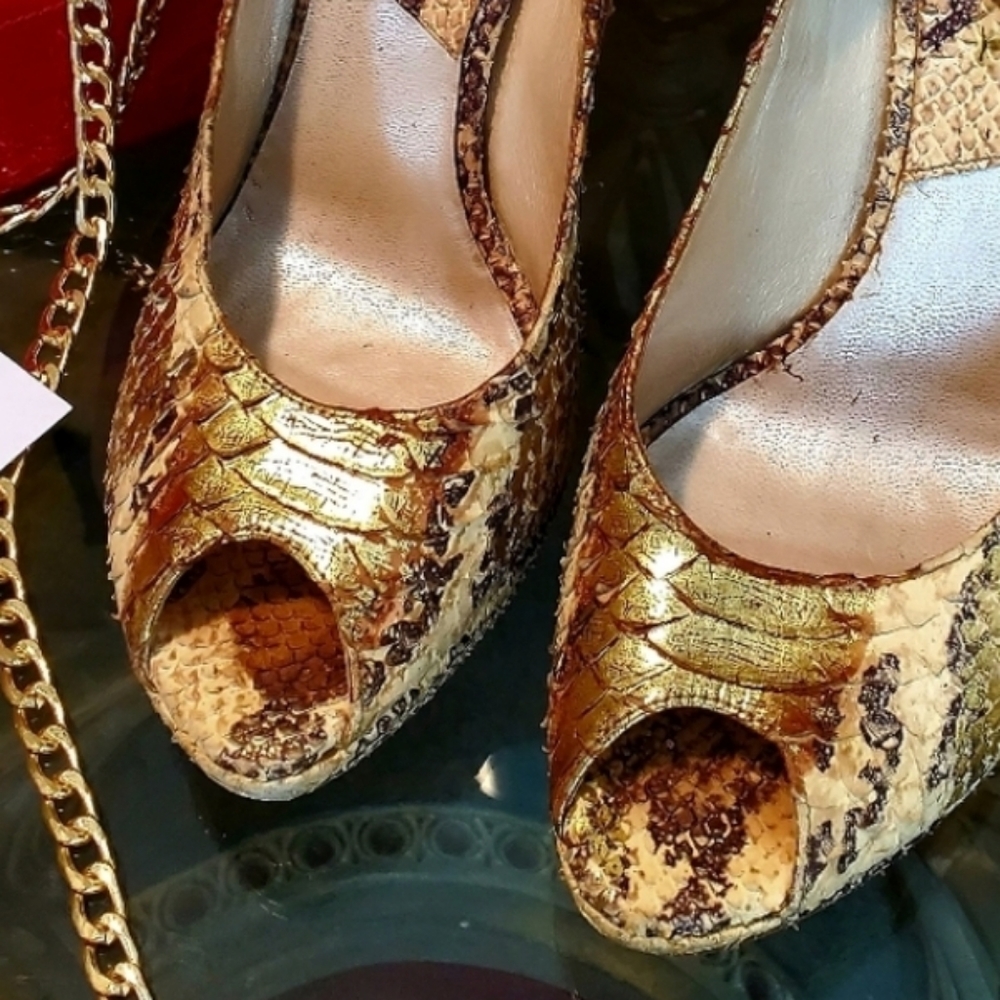 Dior Snakeskin Stilettos - Picture 4 of 17